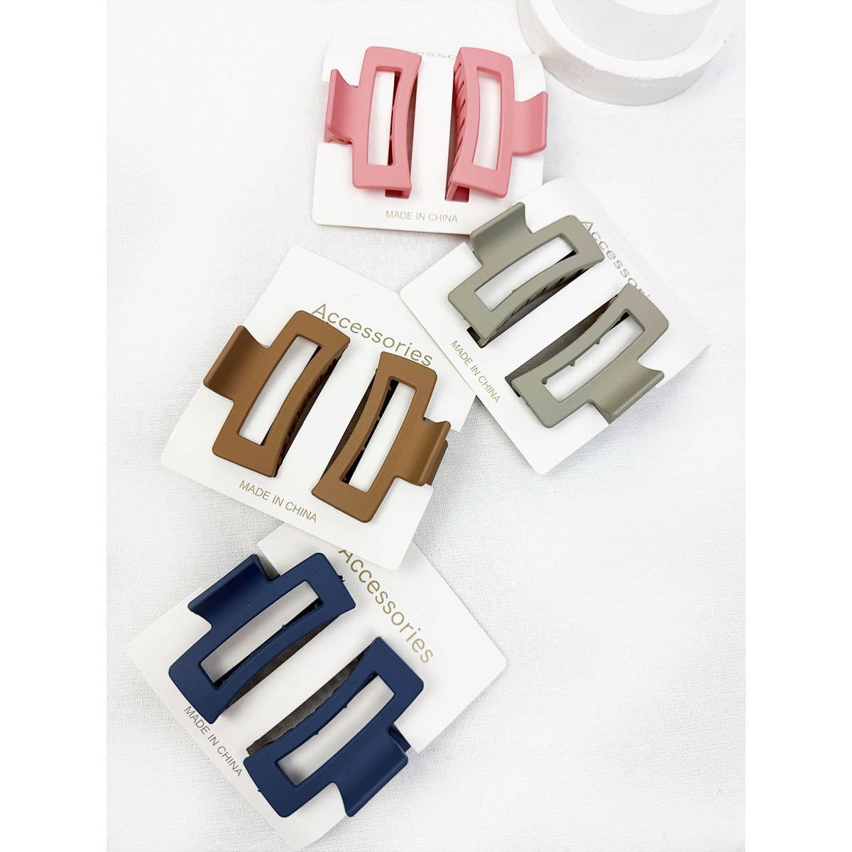 Matt DUO Small Cut Out Rectangle Hair Claw: MIX COLOR / ONE(12)