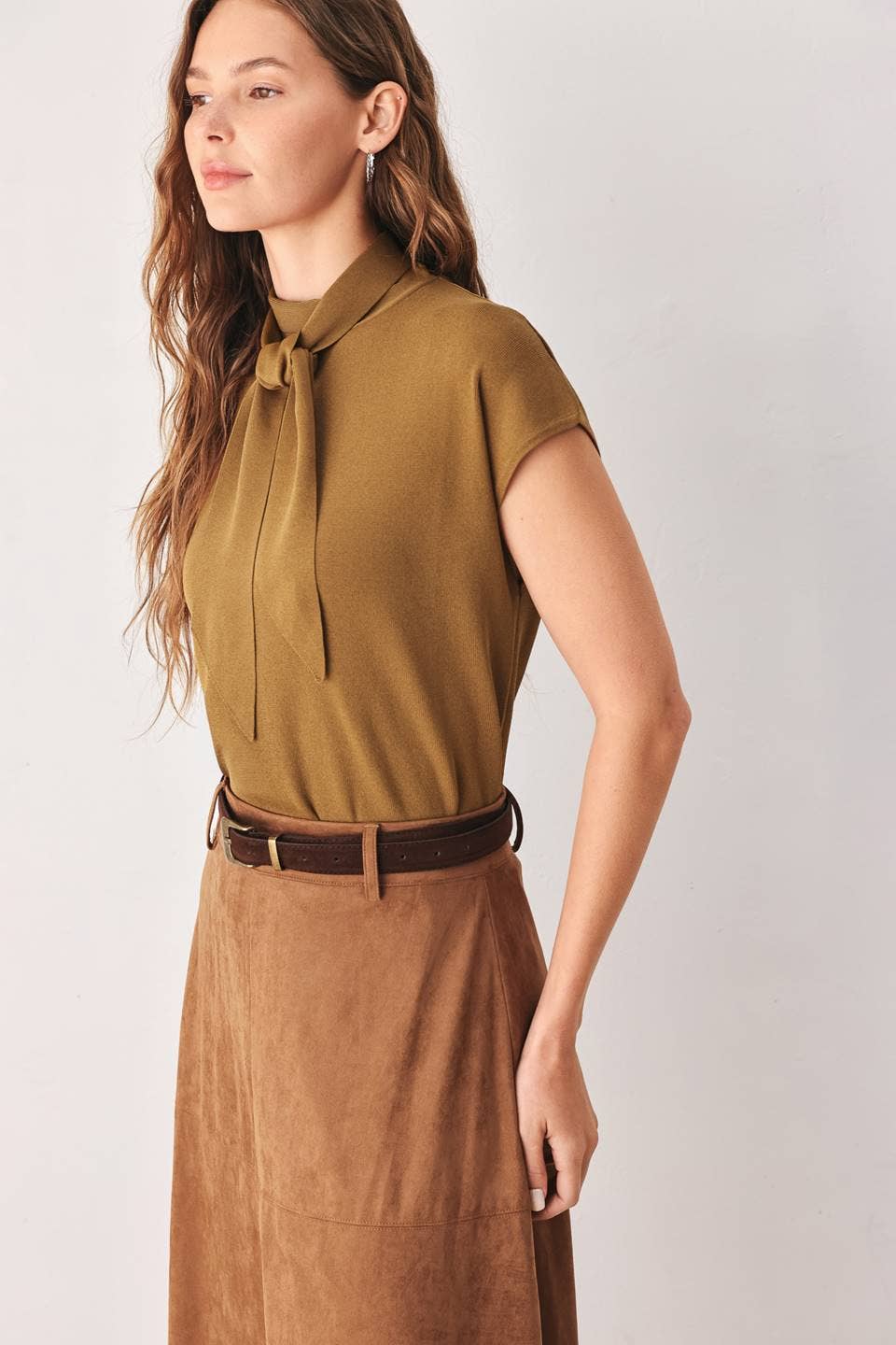 A solid sweater knit top - FSW1545 CAMEL: CAMEL / Contemporary
