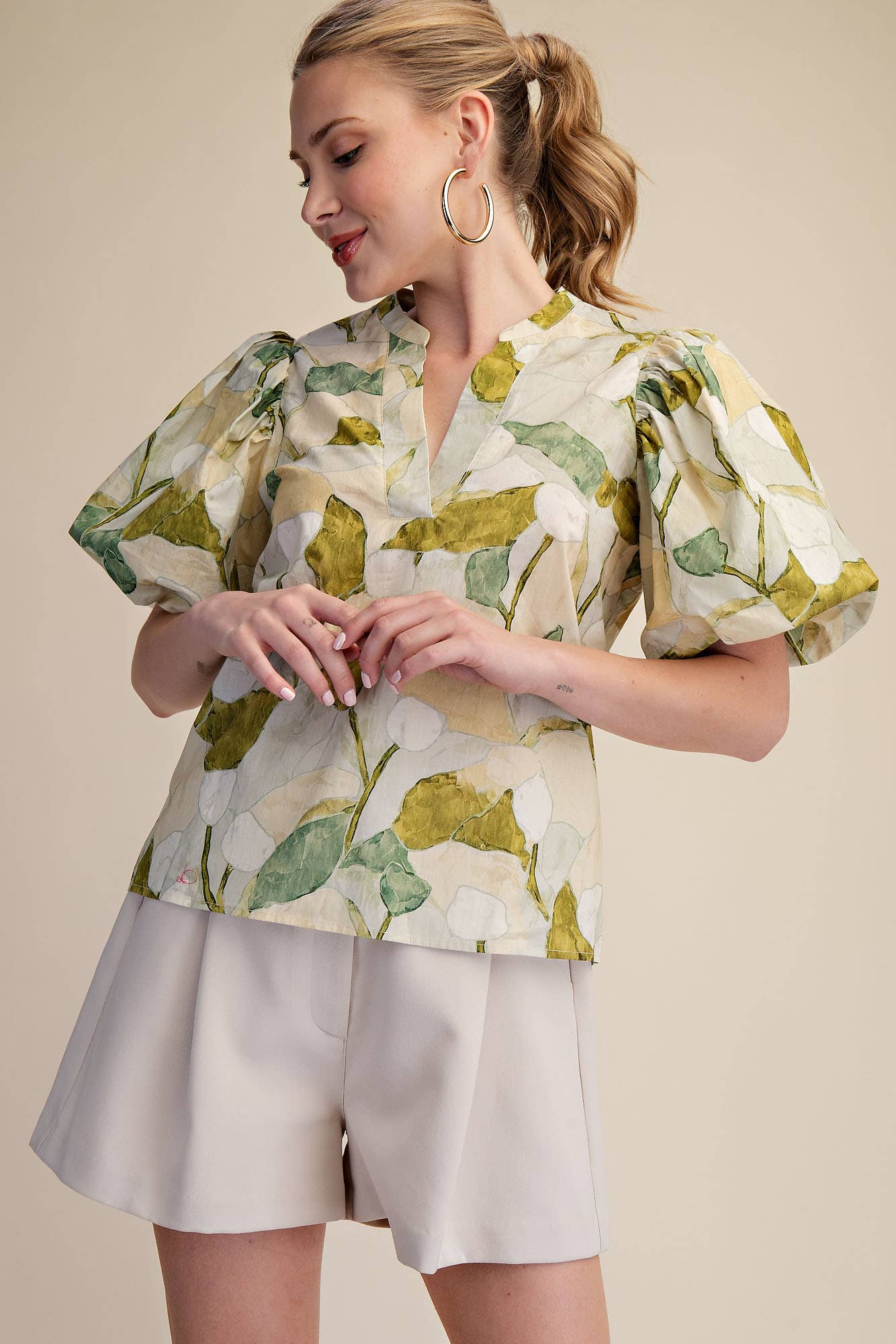 V-Neck Puff-Sleeve Top: Green