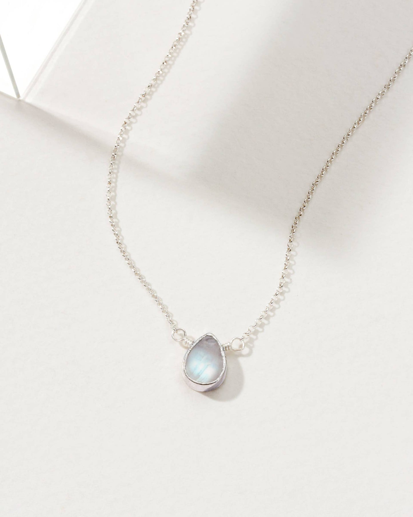 Silver Delicate Gemstone Necklace- Moonstone