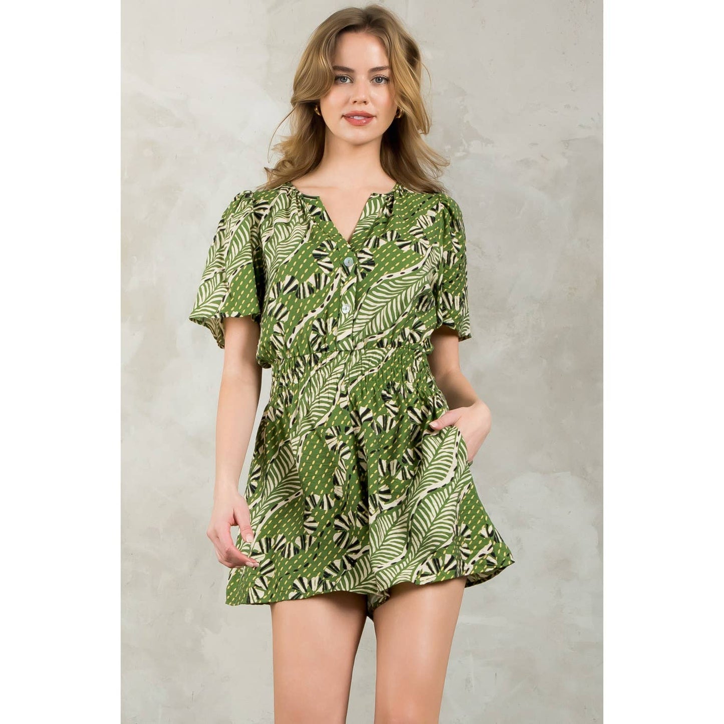 Smocked Waist Print Romper: GREEN