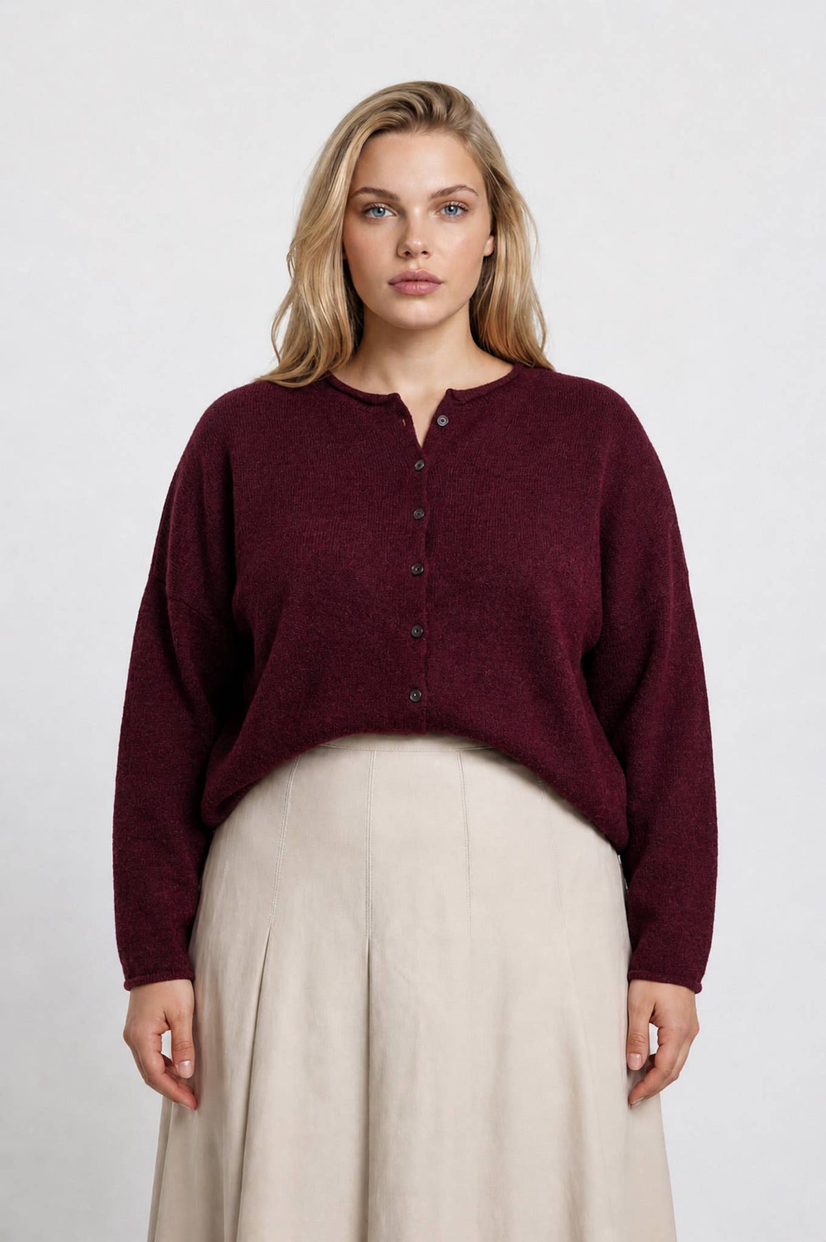 PLUS LIGHTWEIGHT BUTTON DOWN KNIT CARDIGAN : BURGUNDY