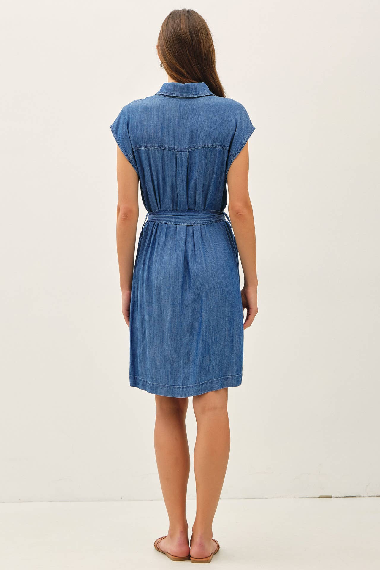 MINI DENIM LOOK TENCEL BUTTON UP DRESS WITH POCKETS : MED WASH