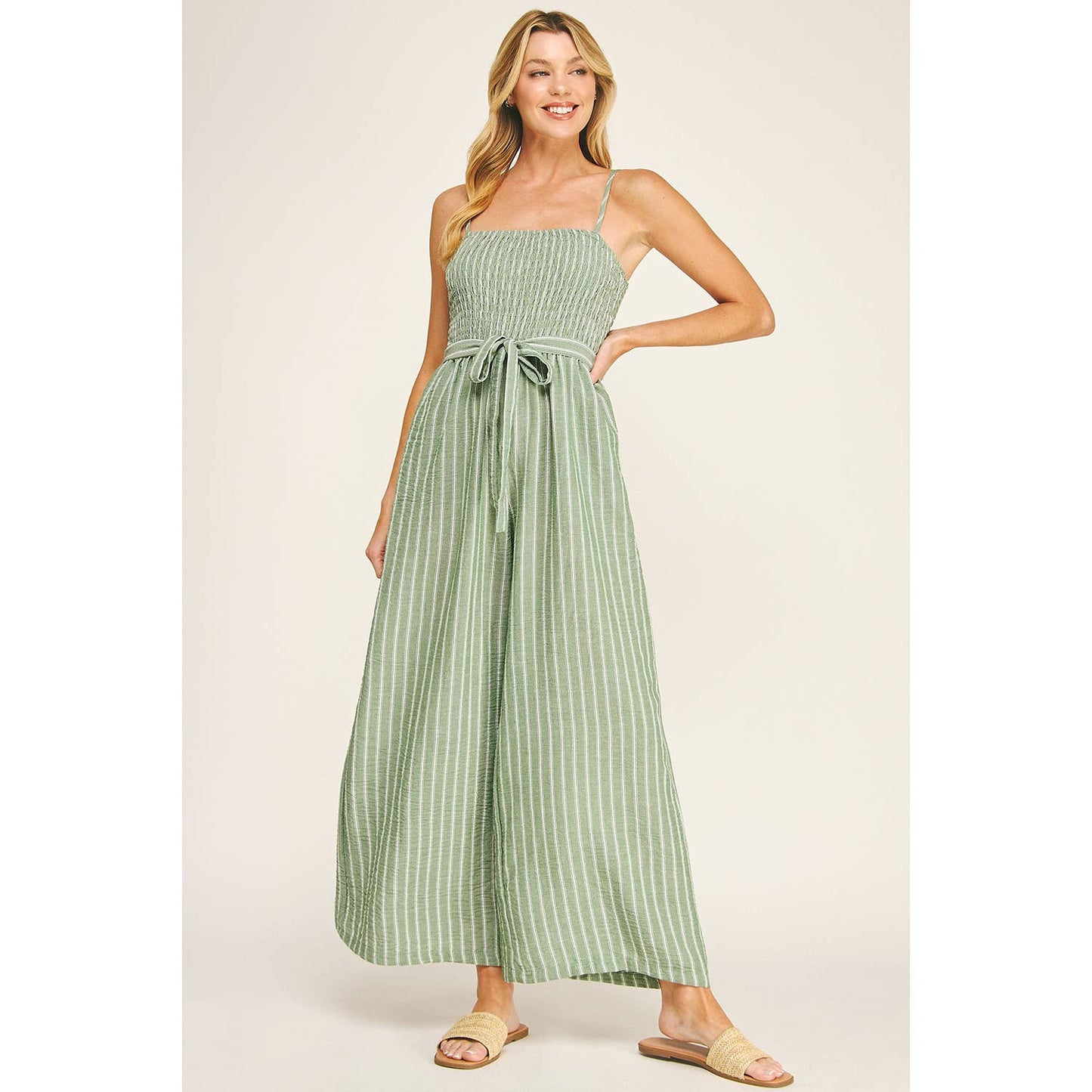 COASTAL STRIPE SMOCKED WIDE LEG JUMPSUIT: COMFREY/WHITE /