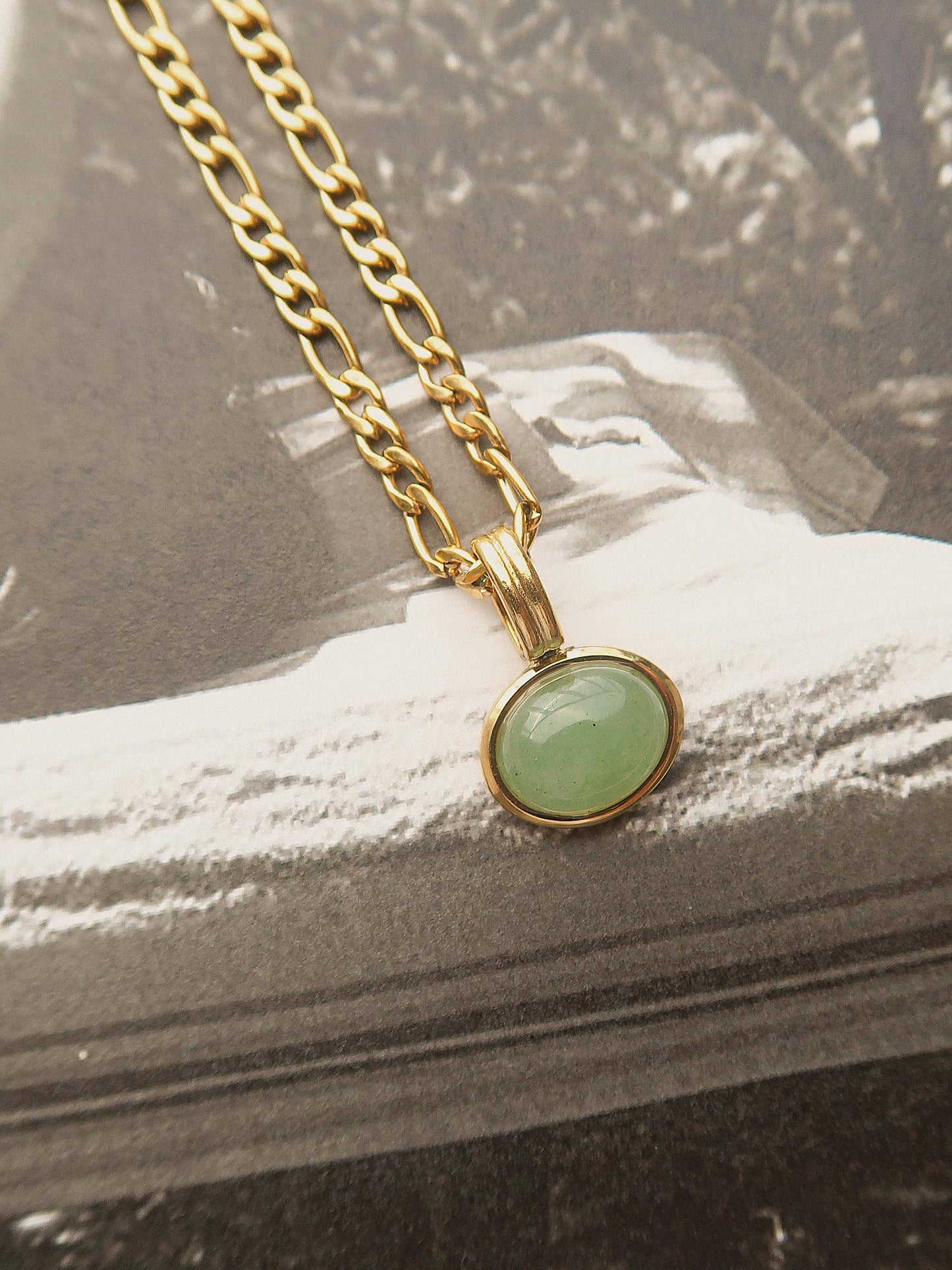 Non-Tarnish Green Stone Pendant Chain Necklace: Green