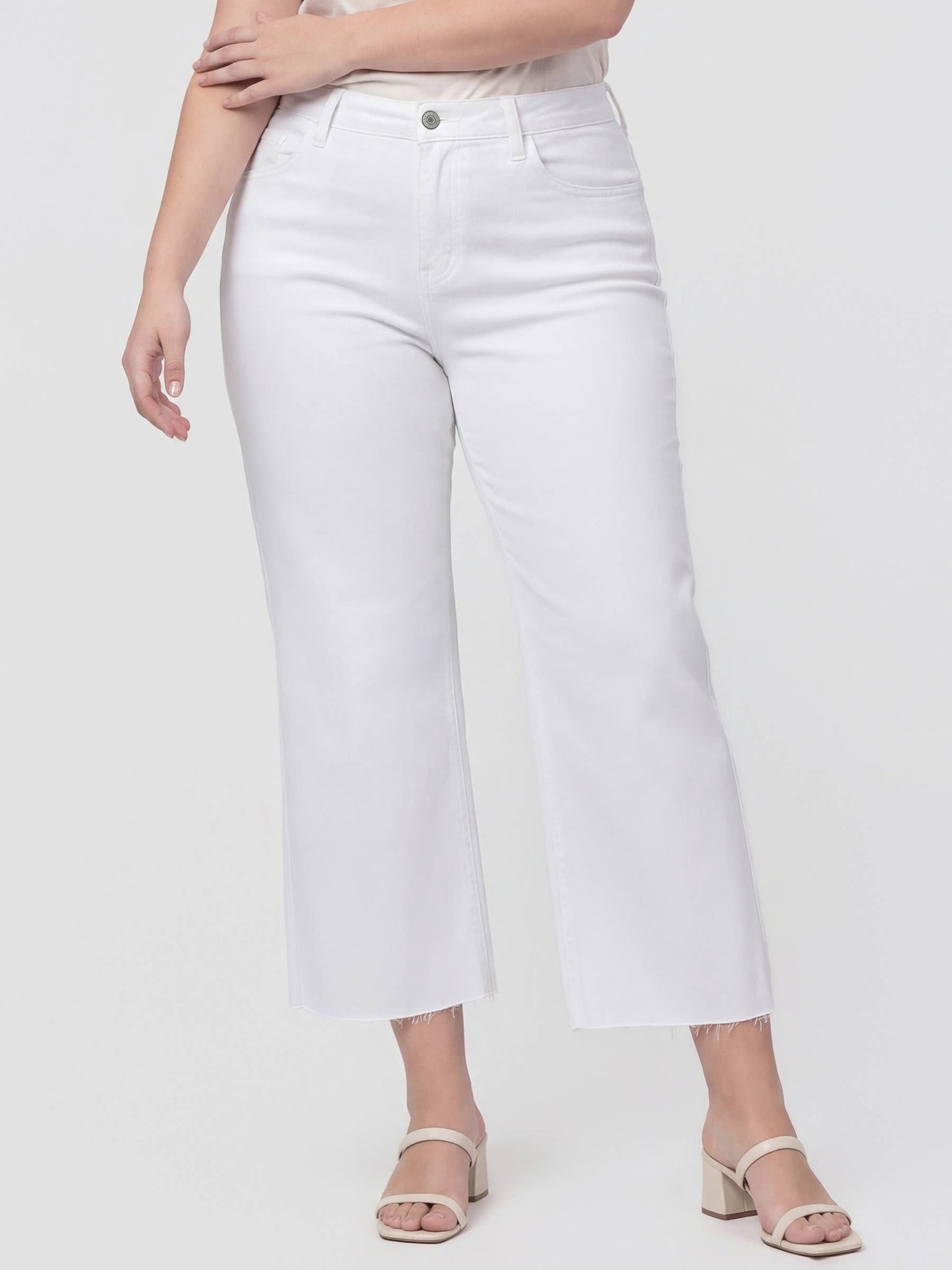 PLUS SIZE HIGH RISE OPTIC WHITE CROP WIDE LEG JEAN T5894WH-P: OPTIC WHITE