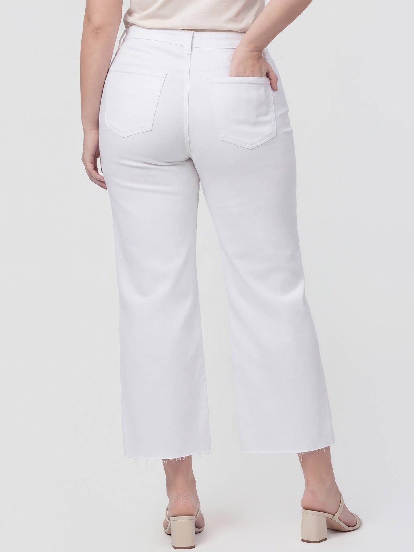 PLUS SIZE HIGH RISE OPTIC WHITE CROP WIDE LEG JEAN T5894WH-P: OPTIC WHITE