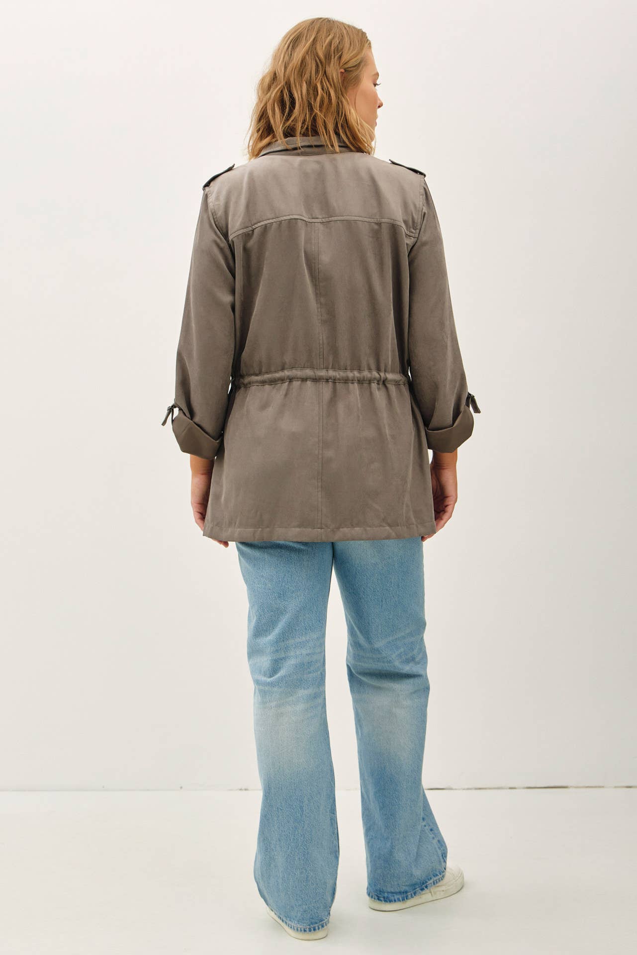 PLUS SIZE CINCHED WAIST CARGO UTILITY JACKET: Natural / Plus Size