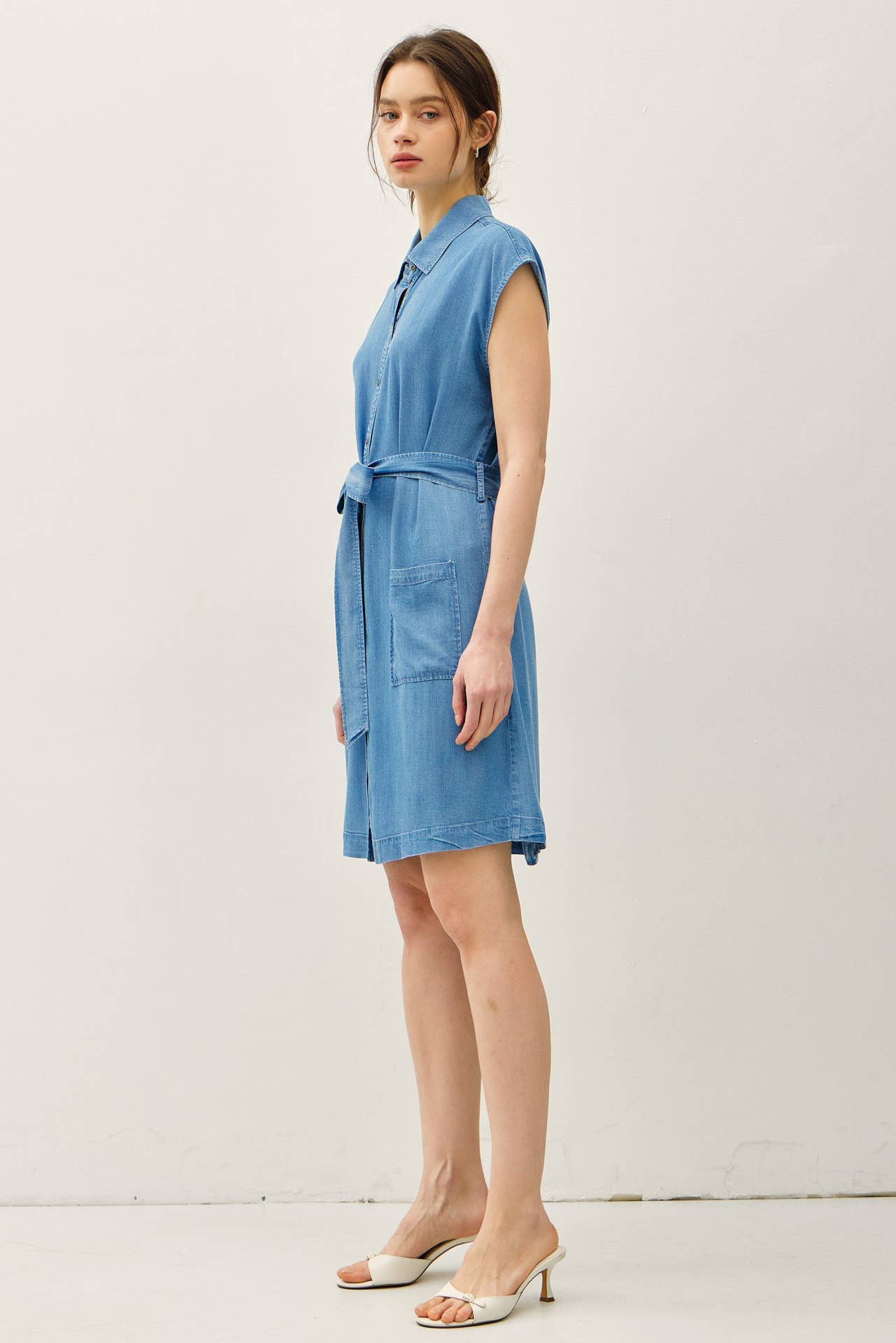 MINI DENIM LOOK TENCEL BUTTON UP DRESS WITH POCKETS : MED WASH