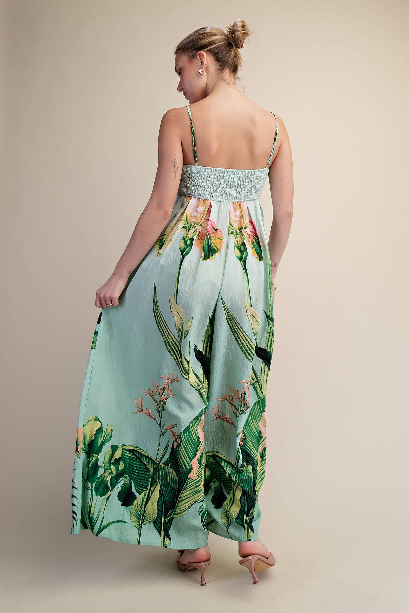 Sleeveless Pleated Detail Wide-Leg Floral Jumpsuit: Mint/Green