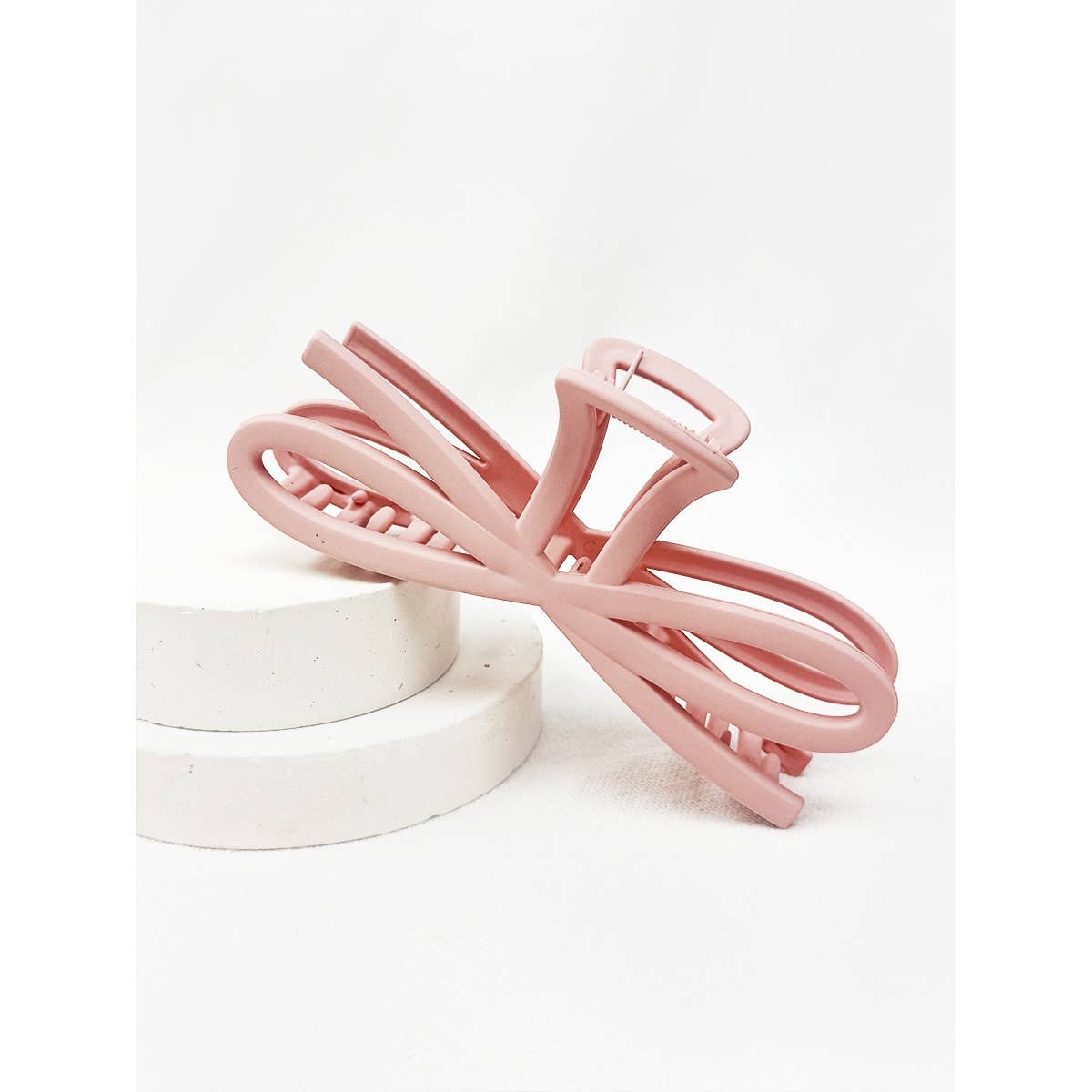 Soft Tone Jumbo Knotted Bow Hair Clip Claw: MIX COLOR / ONE(12)