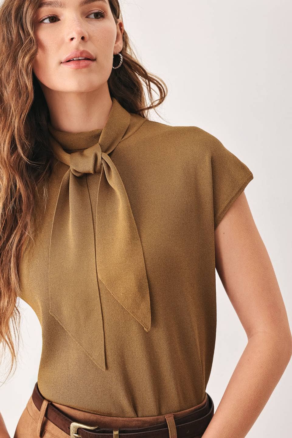 A solid sweater knit top - FSW1545 CAMEL: CAMEL / Contemporary