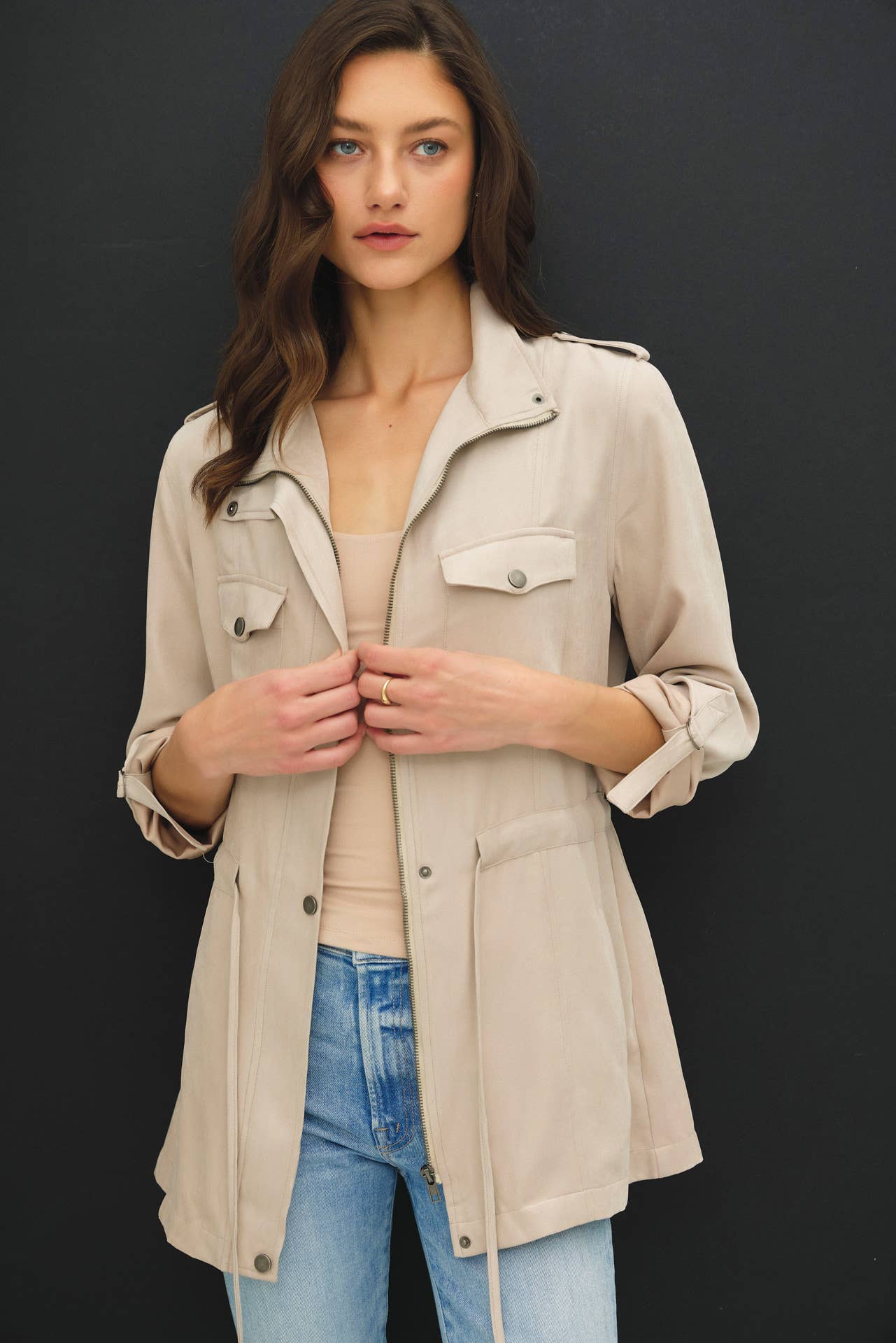CINCHED WAIST SAFARI CARGO UTILITY JACKET : Beige